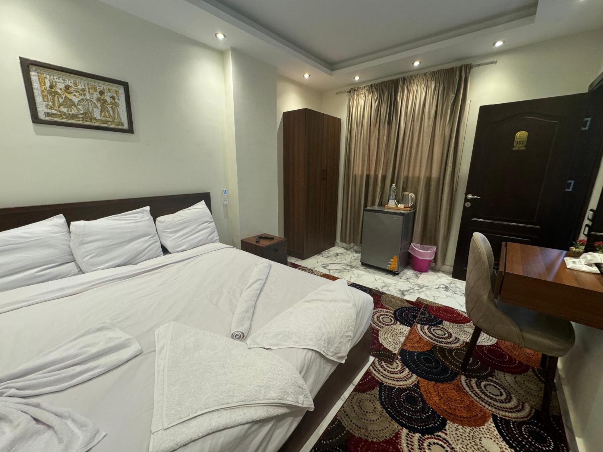 Unique Pyramids Boutique Inn Kafret el-Gabal 外观 照片